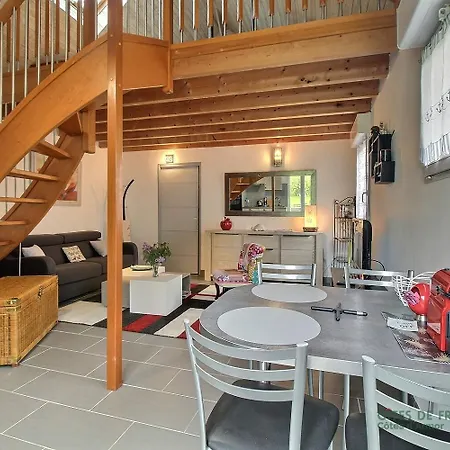 Au Bord Du Ruisseau Feriehus